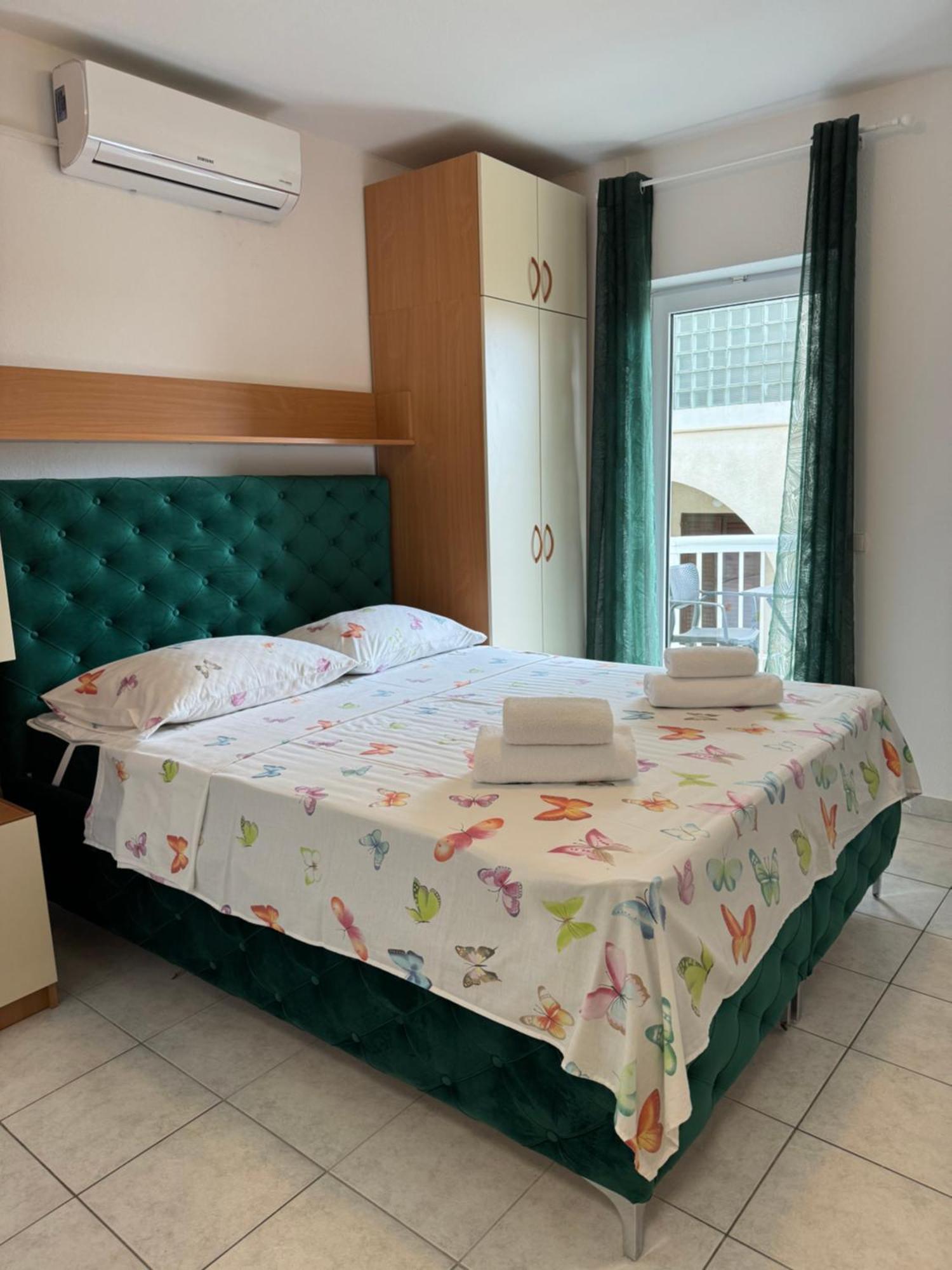 House 100M From The Beach With Free Parking And Breakfast Baska Voda Ngoại thất bức ảnh