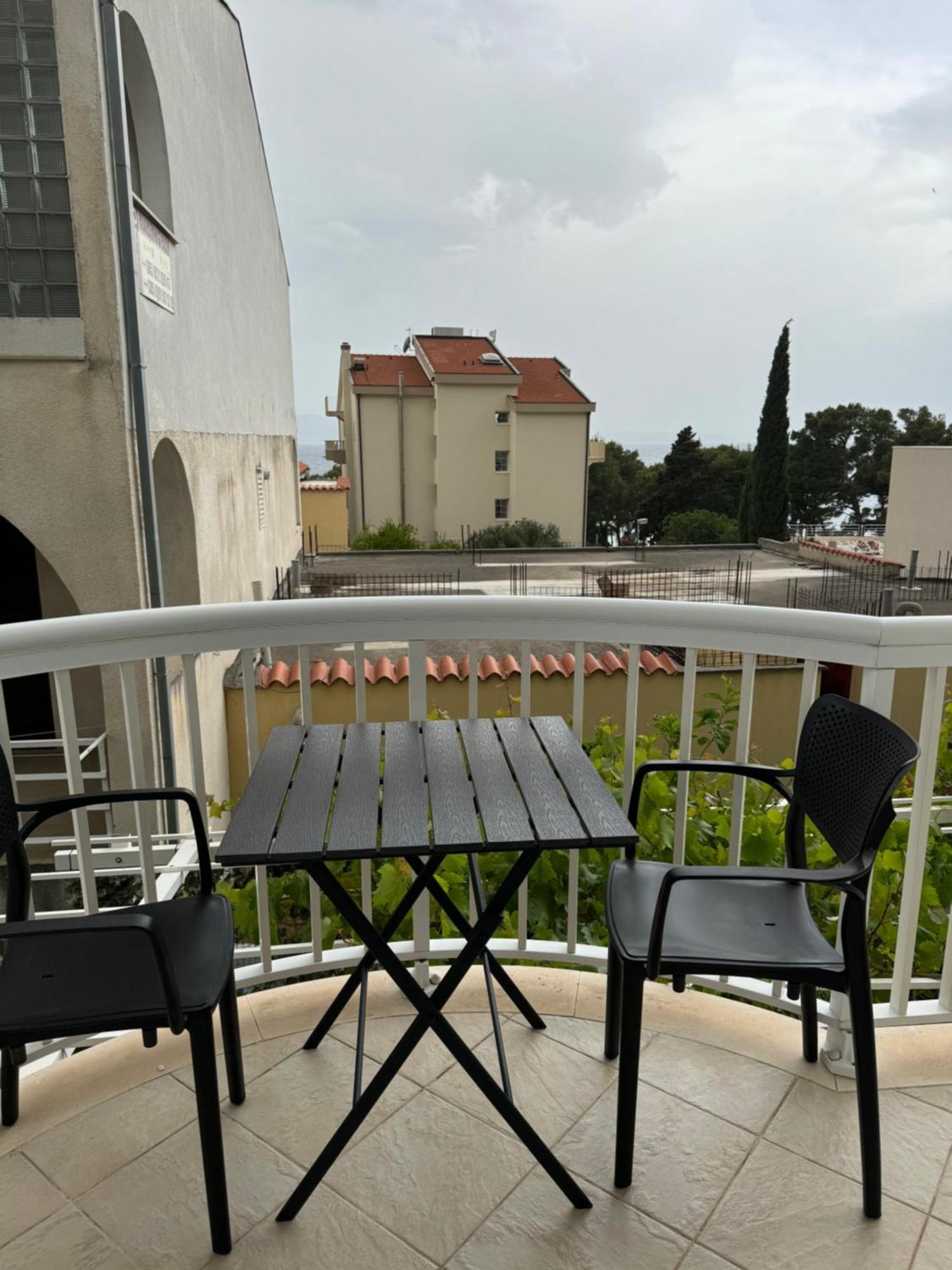 House 100M From The Beach With Free Parking And Breakfast Baska Voda Ngoại thất bức ảnh