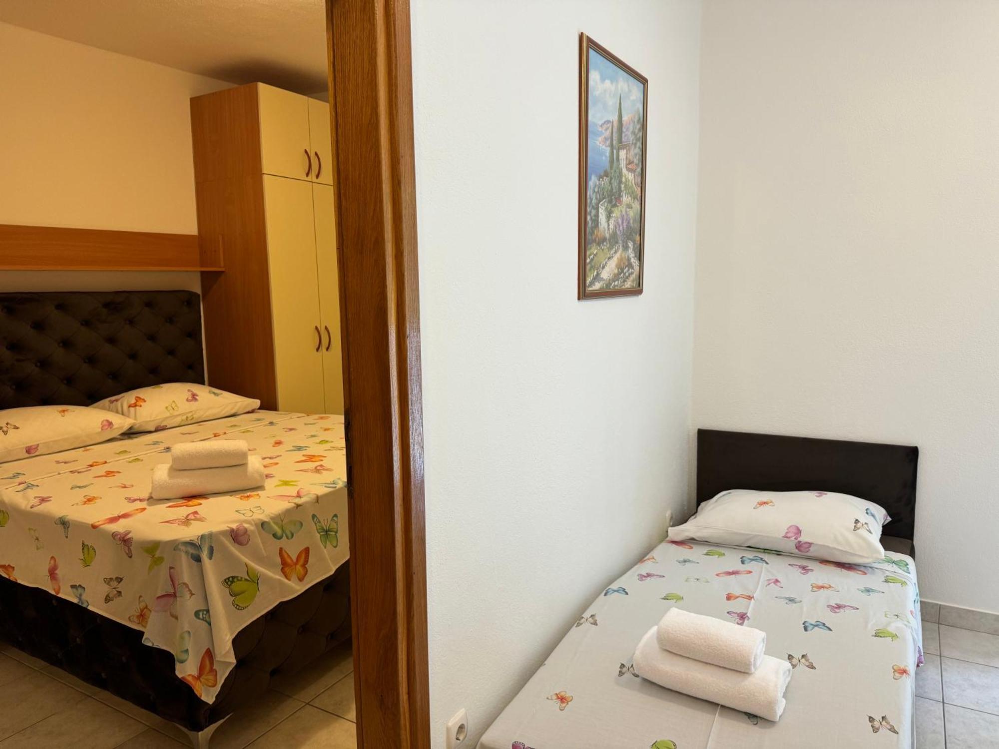 House 100M From The Beach With Free Parking And Breakfast Baska Voda Ngoại thất bức ảnh